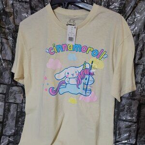 Sanario Cinnamoroll adult cream tshirt size large